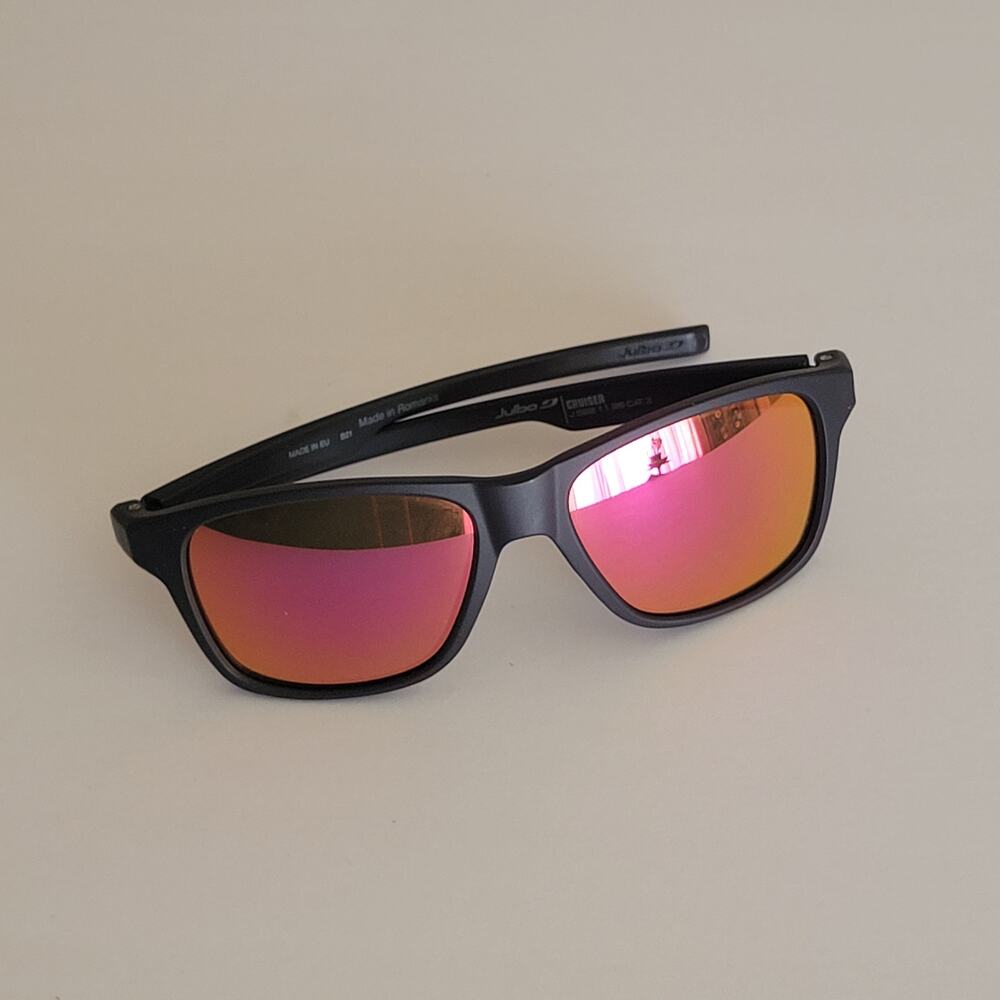 Julbo Kids Cruiser sunglasses durable matte black frame red mirror lenses